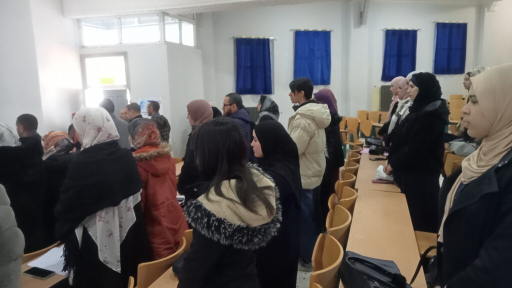 جانب من فعاليات الندوة الأدبية بقسم اللغة والأدب العربي يوم: 12 ماي 2024