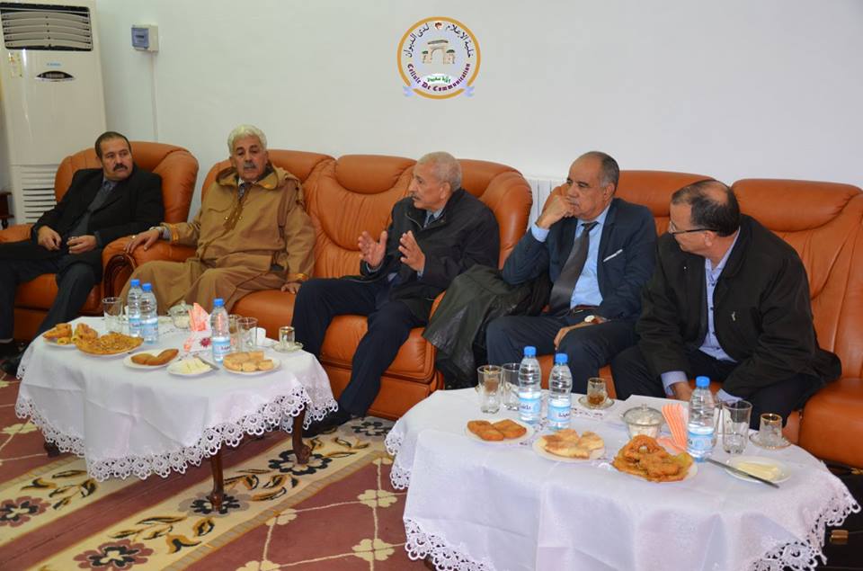 زيارة القنصل الفرنسي للغرب الجزائري زيارة القنصل الفرنسي للغرب الجزائري 