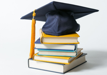 تنظيم مسابقات وطنية للإلتحاق بالتكوين في الطور الثالث دكتوراه ل م د بعنوان السنة الجامعية 2024- 2025
